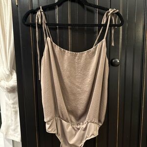 Wishlist Apparel Womens size large Beige Tie-Strap Body Suit